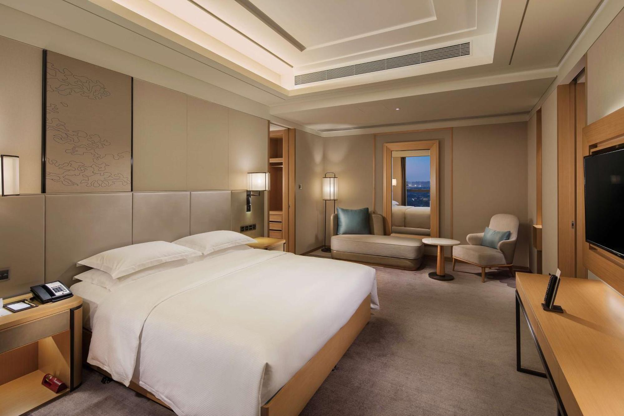 Hilton Chengdu Longquanyi Hotel Екстериор снимка