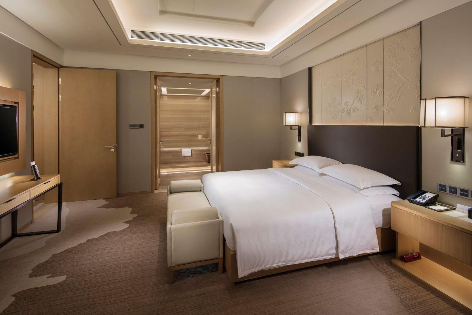 Hilton Chengdu Longquanyi Hotel Екстериор снимка